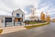 Pron�jem blokov�ho RD, 178 m2, Vysok� �jezd (okres Beroun)