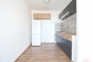 Pron�jem bytu 2+kk, 42 m2, DV, M�ln�k, ul. Vlas�kova - exkluzivn�