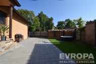 Prodej samostatn�ho RD, 72 m2, Z�smuky, Nesm�� (okres Kol�n)