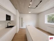 Pron�jem bytu 2+kk, 57 m2, OV, Praha 9, Hrdlo�ezy, ul. �eskobrodsk� - exkluzivn�