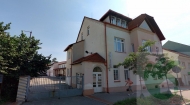 Pron�jem komer�n�ho objektu : Administrativn� b., M�ln�k