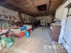 Zrekonstruovan� venkovsk� stodola s d�ev�n�mi tr�my, prostorn�m �lo�n�m prostorem a autentick�m rustik�ln�m vzhledem.