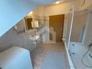 Pron�jem bytu 2+kk, 65 m2, OV, �esk� Bud�jovice, �esk� Bud�jovice 6, ul. Jeron�mova