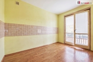 Prodej bytu 2+1, 71 m2, OV, Ostrov (okres Karlovy Vary), ul. Lidick�