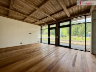 Prodej obchodn�ch prostor, Harrachov (okres Jablonec nad Nisou)