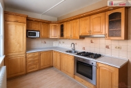 Pron�jem bytu 3+1, 72 m2, OV, Karlovy Vary, Ryb��e, ul. Sokolovsk�