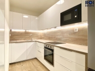Pron�jem bytu 2+kk, 63 m2, OV, Praha 9, Doln� Po�ernice, ul. �ernodolsk�