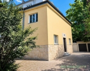 Pron�jem bytu 1+kk, 30 m2, OV, Praha 8, Libe�, ul. Na Truhl��ce