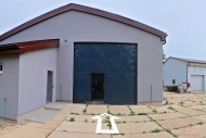 Pron�jem komer�n�ho objektu : Sklad, H�edle (okres Rakovn�k)