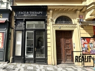 Pron�jem komer�n�ho objektu : Obchodn� centrum, Praha 1, Mal� Strana
