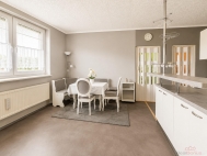 Prodej bytu 2+kk, 40 m2, OV, Neslovice (okres Brno-venkov), ul. �koln� - exkluzivn�