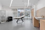 Pron�jem obchodn�ch prostor, Praha 5, Ko���e