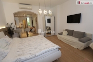 Pron�jem bytu 1+1, 35 m2, OV, Karlovy Vary, ul. Kolm�
