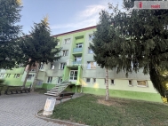 Prodej bytu 3+1, 80 m2, OV, Uhersk� Ostroh, Ostro�sk� P�edm�st� (okres Uhersk� Hradi�t�), ul. S�dli�t�