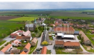 Prodej samostatn�ho RD, 890 m2, Martin�ves, Charvatce (okres Litom��ice) - exkluzivn�