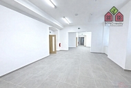 Pron�jem komer�n�ho objektu : Obchodn� centrum, Litom��ice, P�edm�st�