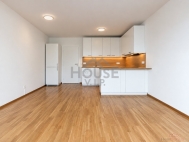 Pron�jem bytu 1+kk, 37 m2, OV, Kladno, ul. Les�k
