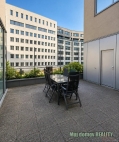 Pron�jem komer�n�ho objektu : Administrativn� b., Praha 4, Nusle