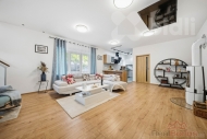 Prodej samostatn�ho RD, 210 m2, Jen�kovice (okres Hradec Kr�lov�) - exkluzivn�