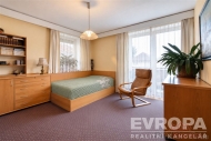 Prodej samostatn�ho RD, 342 m2, Praha 6, Suchdol