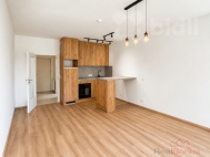 Pron�jem bytu 1+kk, 37 m2, OV, Praha 9, �akovice, ul. Danielova