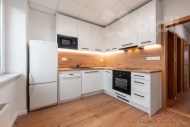 Pron�jem bytu 2+1, 56 m2, OV, Hradec Kr�lov�, Pra�sk� P�edm�st�, ul. Ha�kova - exkluzivn�
