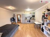 Pron�jem bytu 1+kk, 39 m2, OV, Praha 9, Let�any, ul. Pavla Bene�e