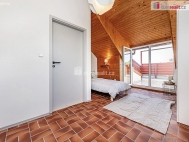 Pron�jem bytu jin�, 14 m2, OV, Praha 5, Lipence, ul. J�lovi��sk�