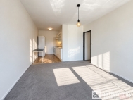 Pron�jem bytu 2+kk, 46 m2, OV, Neratovice (okres M�ln�k), ul. Dr. E. Bene�e