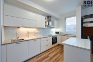 Pron�jem bytu 3+kk, 80 m2, OV, Praha 9, �ern� Most, ul. Mare�ova