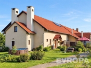 Prodej zem�d�lsk�ho objektu, Kramol�n (okres T�eb��)