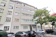 Prodej bytu 1+kk, 33 m2, OV, Praha 3, Vinohrady, ul. Velehradsk� - exkluzivn�