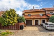 Pron�jem �adov�ho RD, 208 m2, Srch (okres Pardubice)