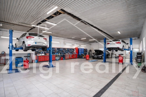 Servis_01.jpg