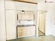 Prodej bytu 1+kk, 22 m2, OV, Lovosice (okres Litom��ice), ul. Kr�tk�