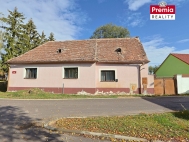 Prodej samostatn�ho RD, 640 m2, Hnanice (okres Znojmo)