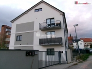 Pron�jem bytu 1+kk, 30 m2, DV, Dobrovice (okres Mlad� Boleslav), ul. Na Hlo�ku