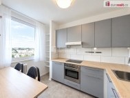 Pron�jem bytu 2+1, 42 m2, OV, B�eclav, Charv�tsk� Nov� Ves, ul. Na Valtick�