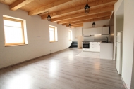 Pron�jem bytu 4+kk, 93 m2, OV, �evni�ov (okres Rakovn�k), ul. Husova