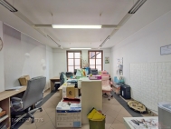 Pron�jem komer�n�ho objektu : Administrativn� b., Beroun, Beroun-Centrum
