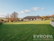 Prodej pozemku , ur�en� k v�stavb� RD, Neveklov (okres Bene�ov)