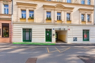 Pron�jem kancel���, Praha 3, �i�kov